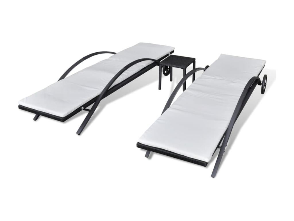 Lounge chairs with table, black woven resin